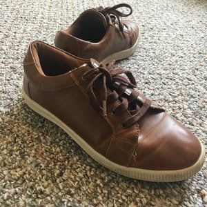 Tucker +Tate Casual Dress Shoe